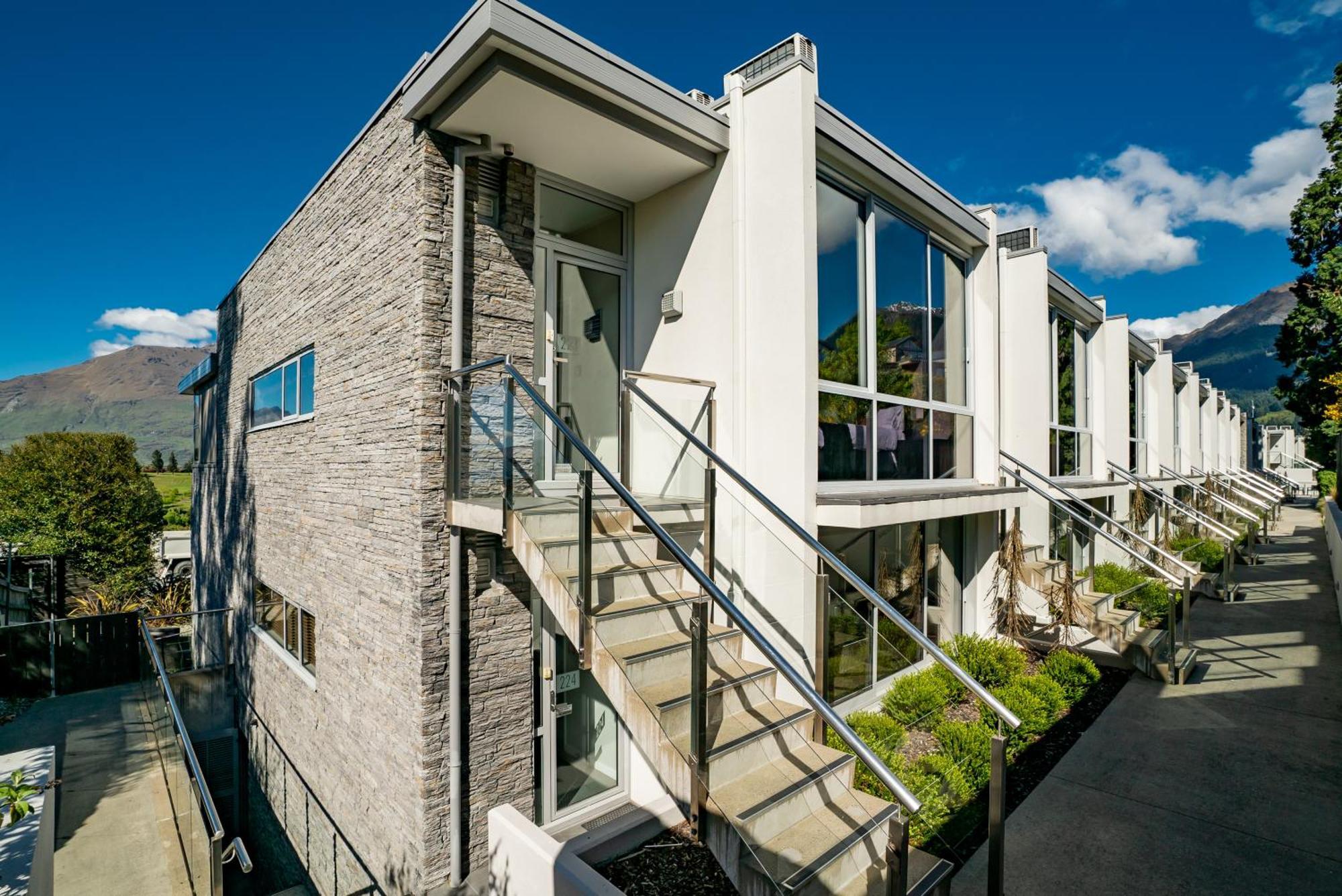 Modern Executive Living In Pounamu Queenstown Exteriör bild